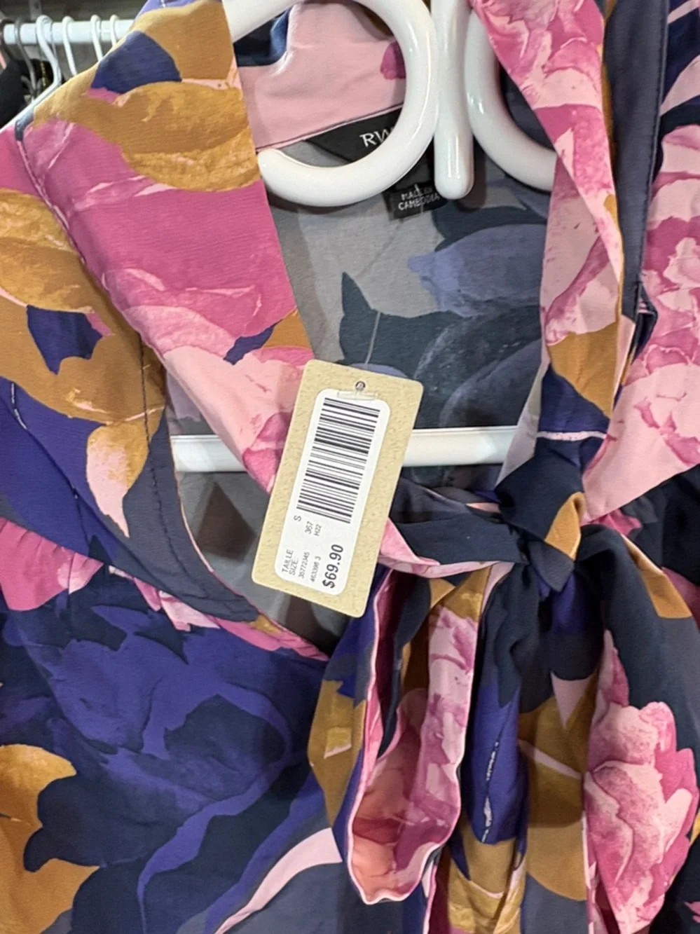 NWT RW&CO Floral Tie-Neck Blouse - Picture 3 of 3